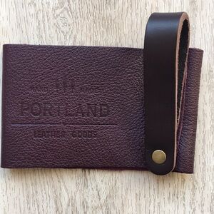 Portland Leather Goods PLG Mug Holder in Plum BNNU